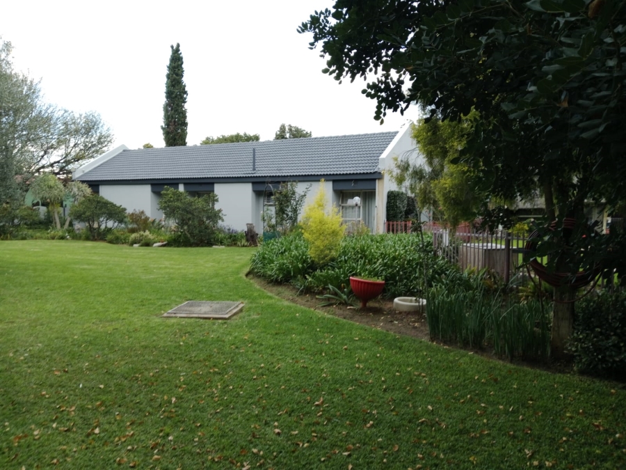 4 Bedroom Property for Sale in Flamingo Park Free State
